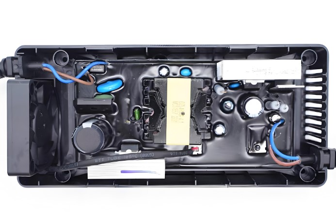 環(huán)氧樹脂膠水和環(huán)氧AB膠在電子組裝中有何不同？